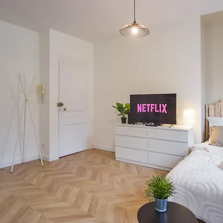 Appartement Le Clocher - Quai De La Loire - Netflix Tours